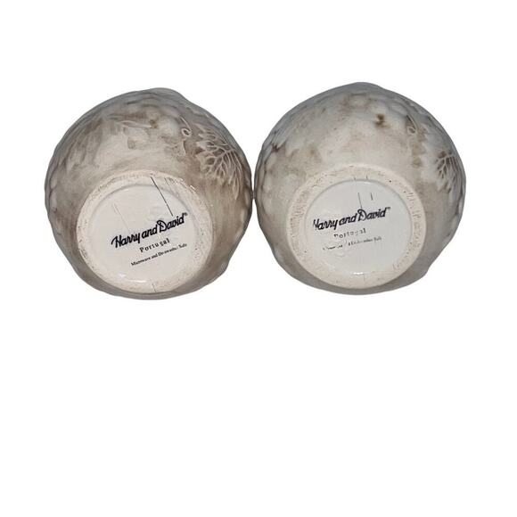 Harry & David 5.5 in oil & vinegar cruets made in Portugal grapevine design - Picture 5 of 5